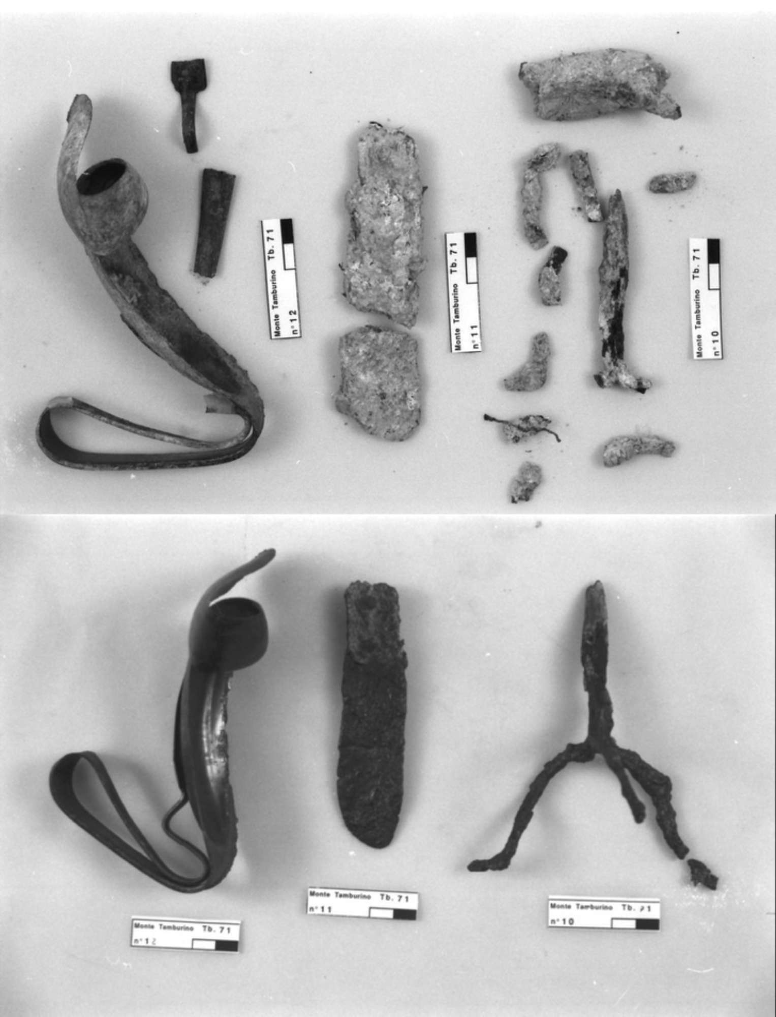 cimasa in ferro, coltello in ferro, strigile in bronzo prima del restauro